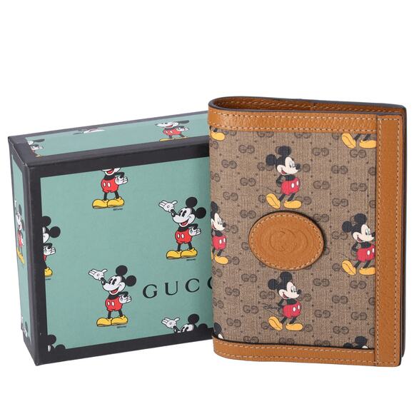 GUCCI x Disney GG Mickey Mouse Passport Holder Brown - Picture 1 of 4